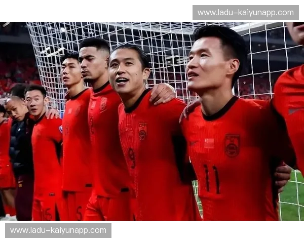 宿命、战火与绿茵:当中国足球再次撞上叙利亚,这不只是一场90分钟的较量 宿命、战火与绿茵:当中国足球再次撞上叙利亚,这不只是一场90分钟的较量